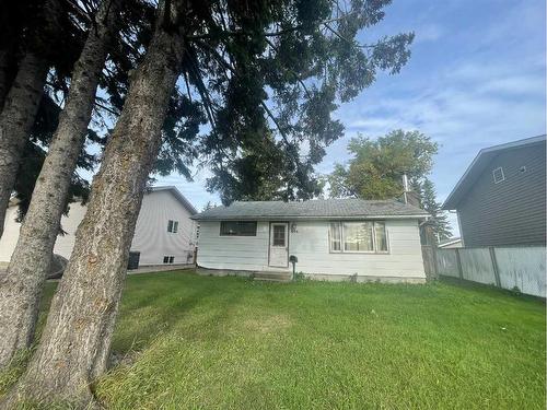 606 13 Street, Cold Lake, AB - Outdoor