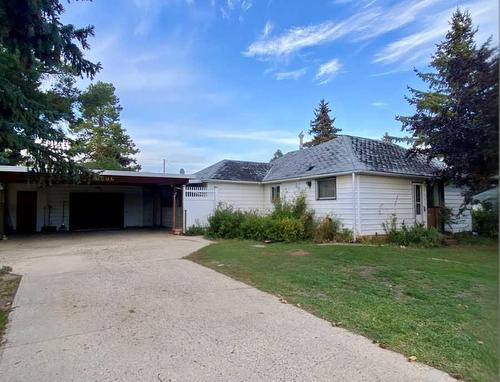 5206 2 Avenue North, Chauvin, AB - Outdoor