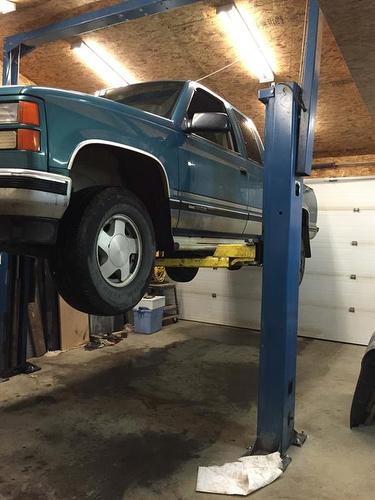 5620 42 St, Lloydminster, AB - Indoor Photo Showing Garage