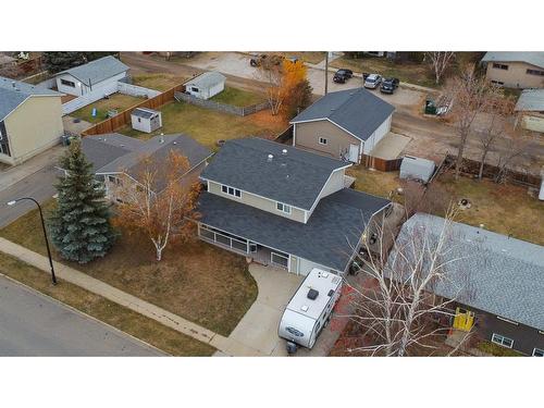 5620 42 St, Lloydminster, AB - Outdoor