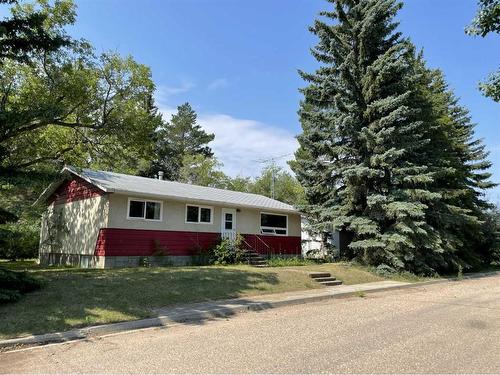 5124 50 Street, Edgerton, AB - Outdoor