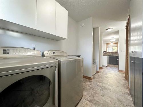 5116 49 Street, Provost, AB - Indoor Photo Showing Laundry Room