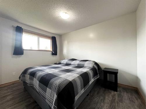 5116 49 Street, Provost, AB - Indoor Photo Showing Bedroom