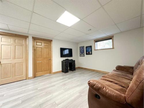 5116 49 Street, Provost, AB - Indoor