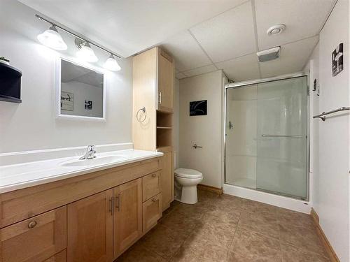 5116 49 Street, Provost, AB - Indoor Photo Showing Bathroom