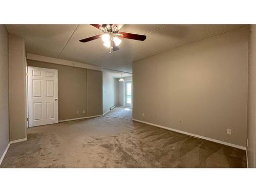 #309-848 4 Avenue, Wainwright, AB - Indoor Photo Showing Other Room