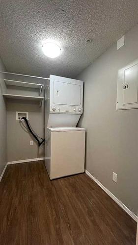 #309-848 4 Avenue, Wainwright, AB - Indoor Photo Showing Laundry Room