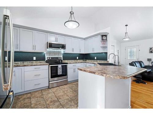 48 Lakeview Estates, Rural Vermilion River, County Of, AB - Indoor Photo Showing Kitchen