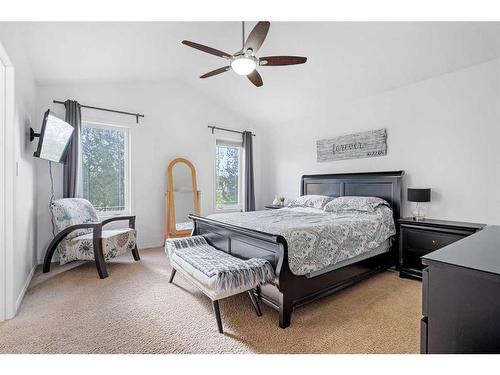 48 Lakeview Estates, Rural Vermilion River, County Of, AB - Indoor Photo Showing Bedroom