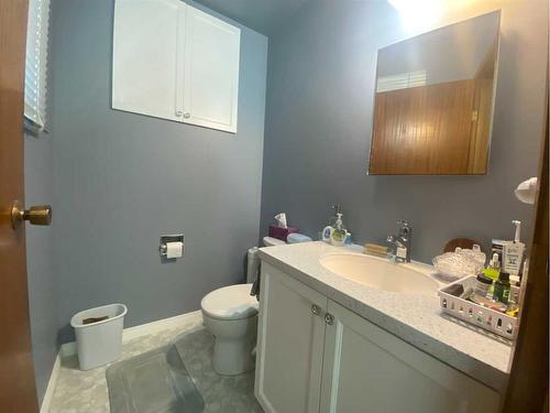 5613 Park Drive, Vermilion, AB - Indoor Photo Showing Bathroom