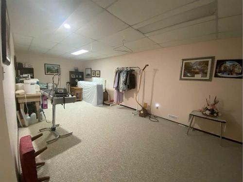 5613 Park Drive, Vermilion, AB - Indoor