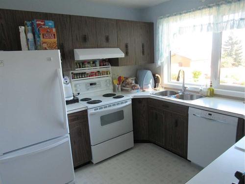 5613 Park Drive, Vermilion, AB - Indoor Photo Showing Kitchen With Double Sink