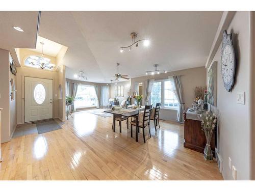 3102 66 Avenue Court, Lloydminster, AB - Indoor Photo Showing Dining Room