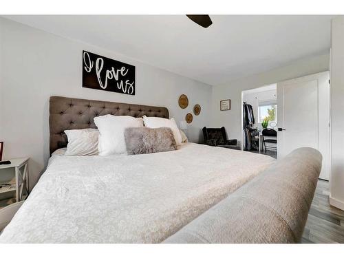 Sk-307 7 Avenue, Paradise Hill, SK - Indoor Photo Showing Bedroom