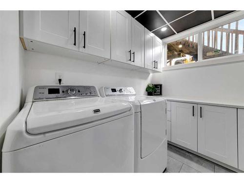 Sk-307 7 Avenue, Paradise Hill, SK - Indoor Photo Showing Laundry Room