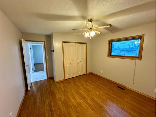 4821 48 Street, Hardisty, AB - Indoor Photo Showing Other Room