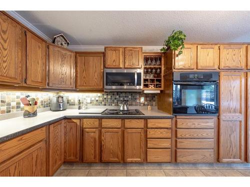 3703 58 Avenue, Lloydminster, AB - Indoor Photo Showing Kitchen With Double Sink