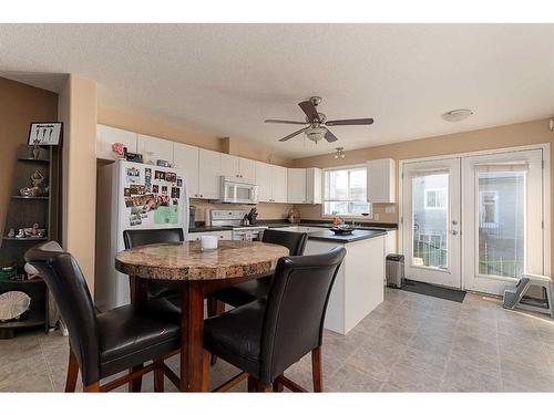 304-4811 47 Avenue, Lloydminster, SK - Indoor Photo Showing Dining Room