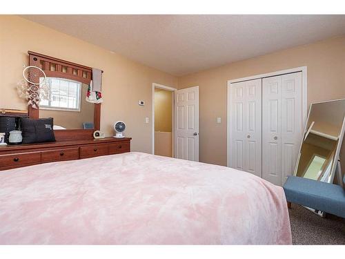 304-4811 47 Avenue, Lloydminster, SK - Indoor Photo Showing Bedroom