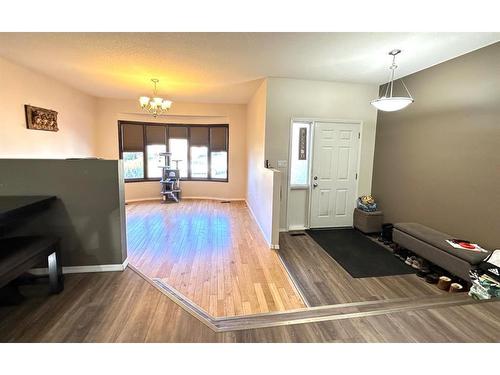 206 4 Avenue North, Marwayne, AB - Indoor Photo Showing Other Room