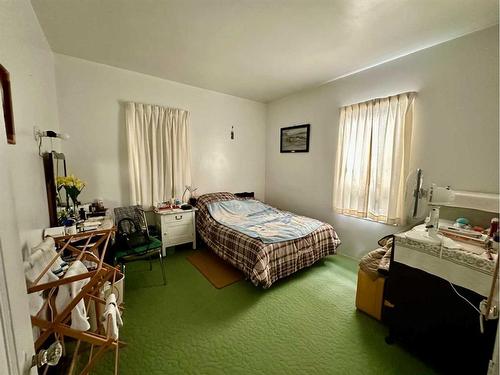 5207 48 Street, Provost, AB - Indoor Photo Showing Bedroom