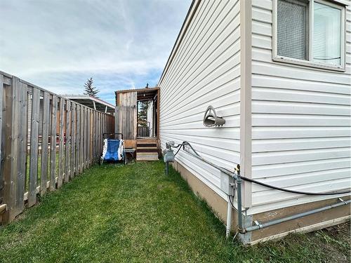 8-5308 57 Street, Lloydminster, AB 