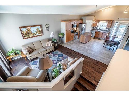 1816 52 Avenue, Lloydminster, AB - Indoor Photo Showing Living Room