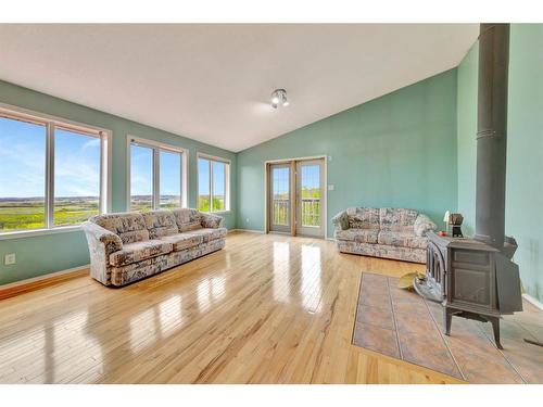 52404 Rge Rd 3262, Rural, SK - Indoor Photo Showing Living Room