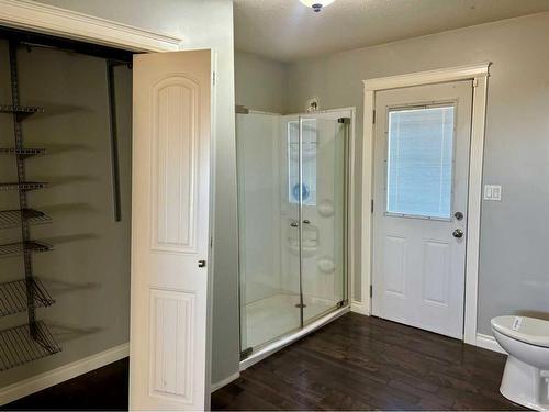 304 Main Street, Waseca, SK - Indoor Photo Showing Bathroom