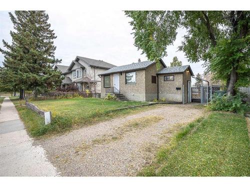 4711 43 Street, Lloydminster, SK - Outdoor