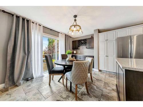 5204 24 Street, Lloydminster, AB - Indoor Photo Showing Dining Room