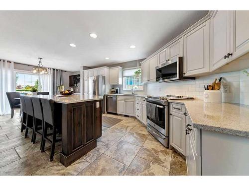 5204 24 Street, Lloydminster, AB - Indoor Photo Showing Kitchen With Upgraded Kitchen