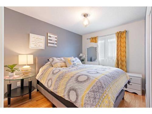 6604 34 Street, Lloydminster, AB - Indoor Photo Showing Bedroom