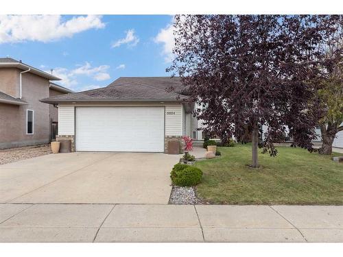 6604 34 Street, Lloydminster, AB - Outdoor