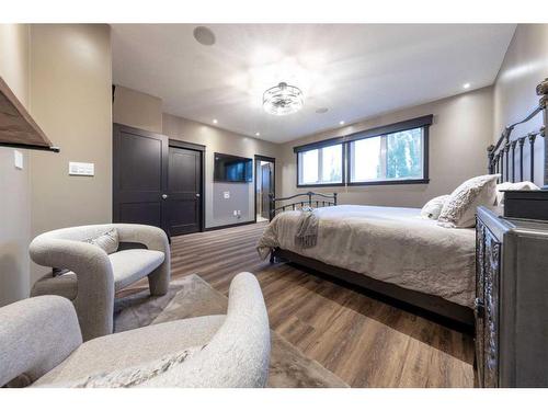 1604 52B Avenue Close, Lloydminster, AB - Indoor Photo Showing Bedroom