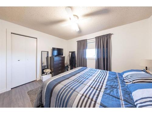 2909 56 Avenue, Lloydminster, AB - Indoor Photo Showing Bedroom