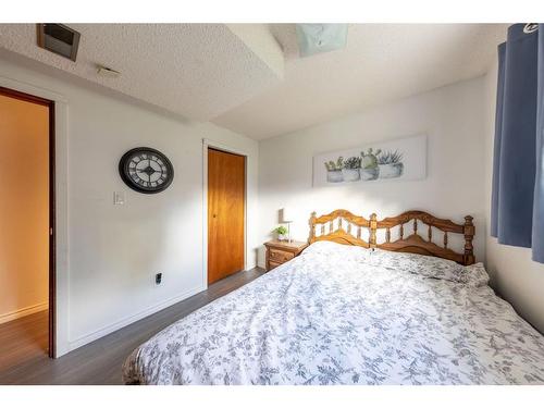 2909 56 Avenue, Lloydminster, AB - Indoor Photo Showing Bedroom