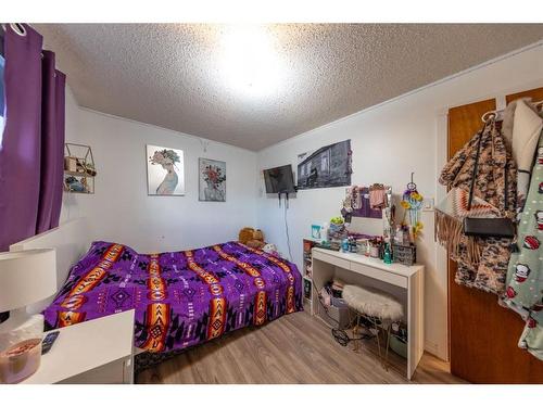 2909 56 Avenue, Lloydminster, AB - Indoor Photo Showing Bedroom