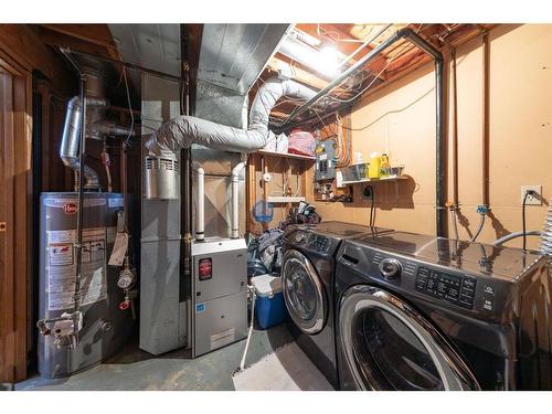 2909 56 Avenue, Lloydminster, AB - Indoor Photo Showing Laundry Room