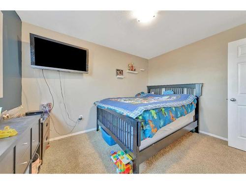 35 Harrier Lane, Rural Vermilion River, County Of, AB - Indoor Photo Showing Bedroom