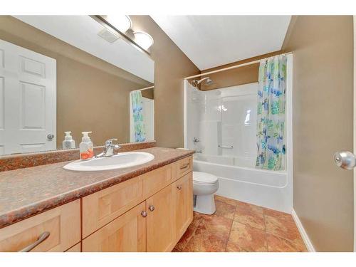 35 Harrier Lane, Rural Vermilion River, County Of, AB - Indoor Photo Showing Bathroom