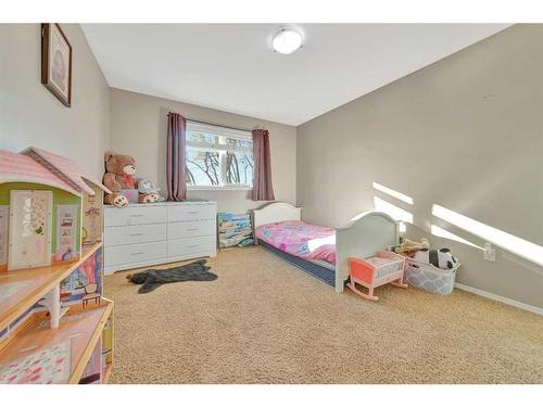 35 Harrier Lane, Rural Vermilion River, County Of, AB - Indoor Photo Showing Bedroom