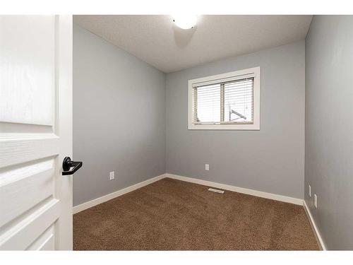 10-4260 41 Street, Lloydminster, SK - Indoor Photo Showing Other Room