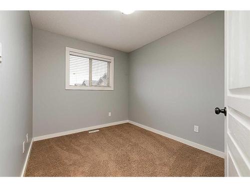 10-4260 41 Street, Lloydminster, SK - Indoor Photo Showing Other Room