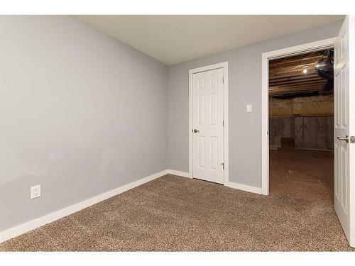 10-4260 41 Street, Lloydminster, SK - Indoor Photo Showing Other Room