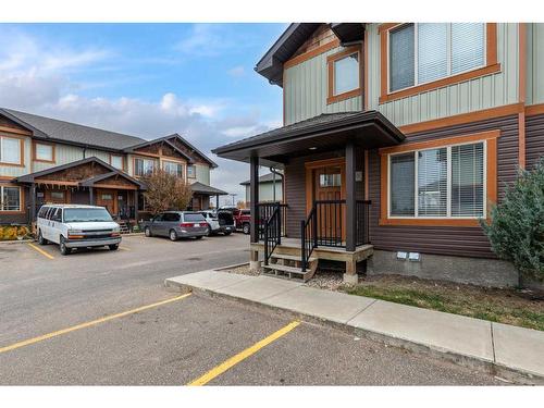 10-4260 41 Street, Lloydminster, SK - Outdoor With Facade