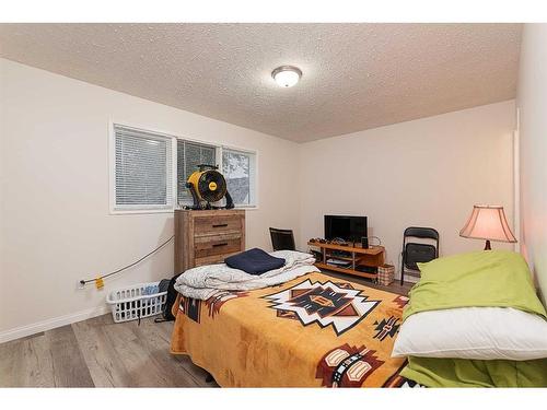 5310 26 Street Close, Lloydminster, AB - Indoor Photo Showing Bedroom