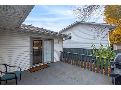 5310 26 Street Close, Lloydminster, AB - Outdoor With Exterior