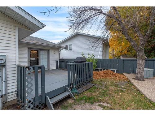 5310 26 Street Close, Lloydminster, AB - Outdoor