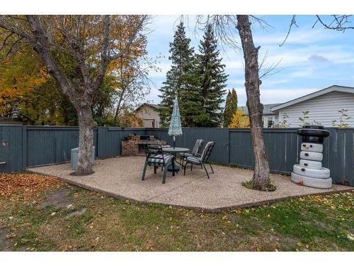 5310 26 Street Close, Lloydminster, AB - Outdoor With Backyard